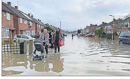 極寒が北欧諸国とロシアを襲い、西ヨーロッパを洪水が襲う 極寒が北欧諸国とロシアを襲い、西ヨーロッパを洪水が襲う