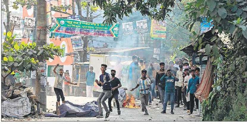 B'desh世論調査で衝突。 ハシナが勝利する見通し