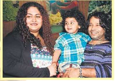 Kailash Kher says he is separated from his wife Kailash Kher says he is separated from his wife