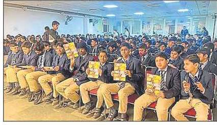 ディルシャドガーデンのグリーンウェイモダンスクールが廃棄物リサイクルに関する有益なワークショップを開催