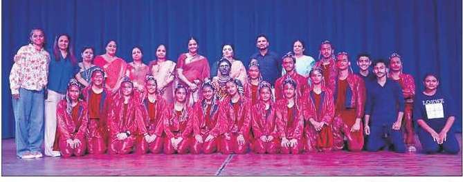 KDB公立学校、Kavi Nagar、Gzbがダンスコンテストを開催 KDB公立学校、Kavi Nagar、Gzbがダンスコンテストを開催