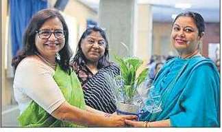 ガーズィヤーバードのシャシュトリ・ナガルにあるウッタム女子学校がSOPマスタークラスを主催 ガーズィヤーバードのシャシュトリ・ナガルにあるウッタム女子学校がSOPマスタークラスを主催